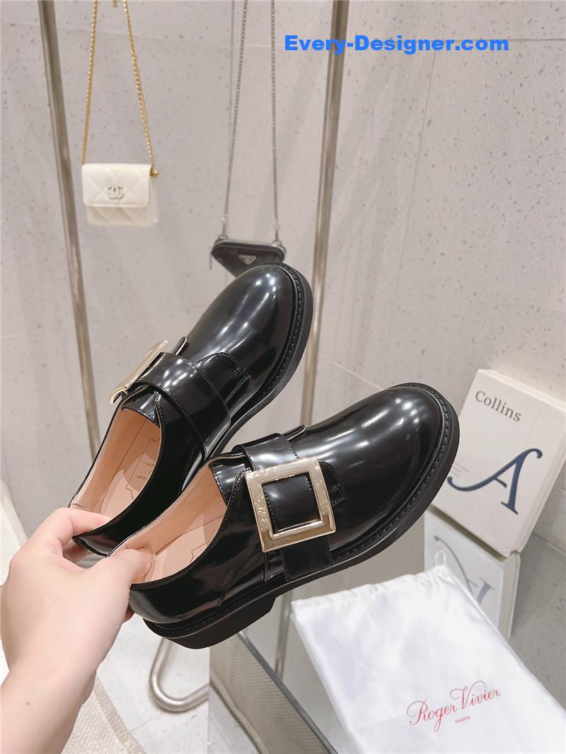 roger u1u1er metal buckle derby shoes