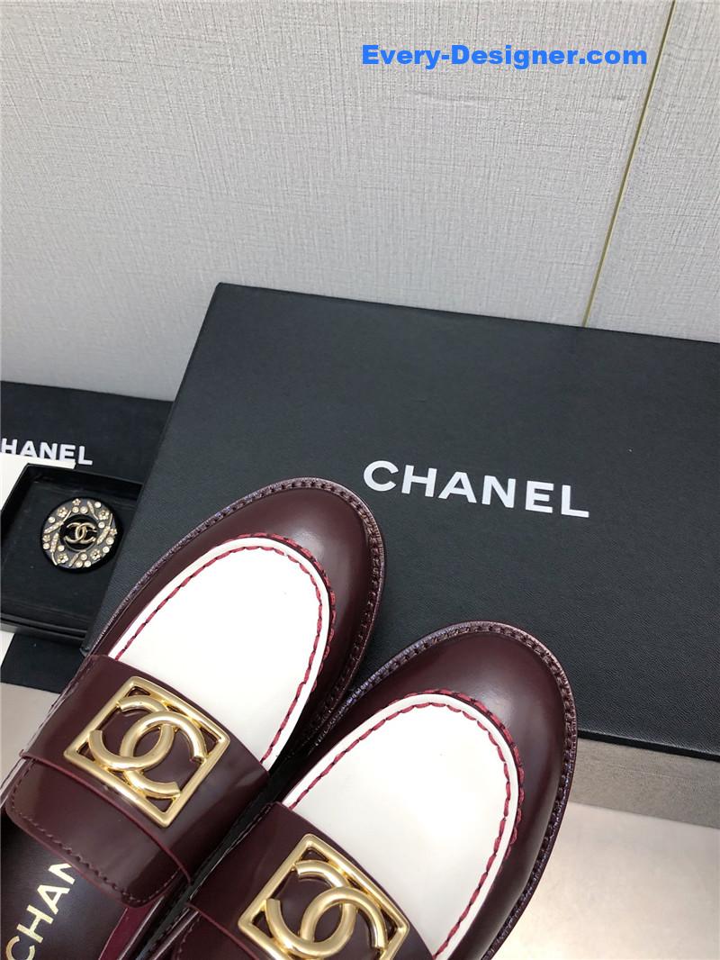 CC chunky heel round toe shoes