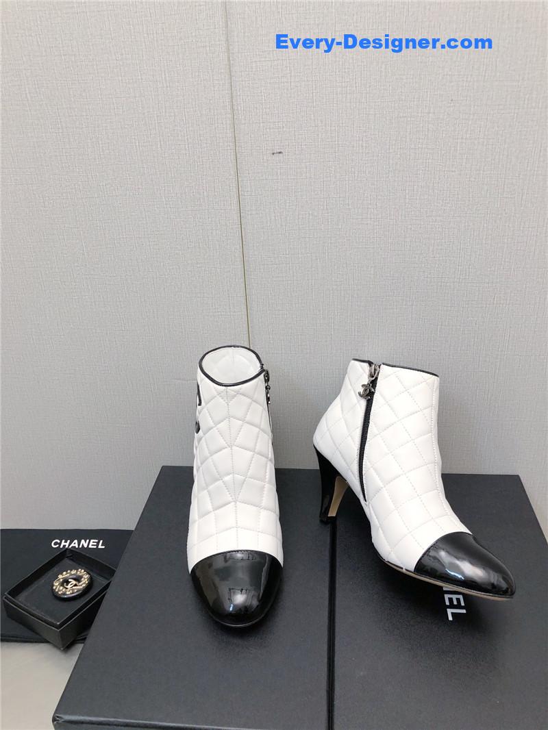 CC c standard round toe chunky heel ankle boots