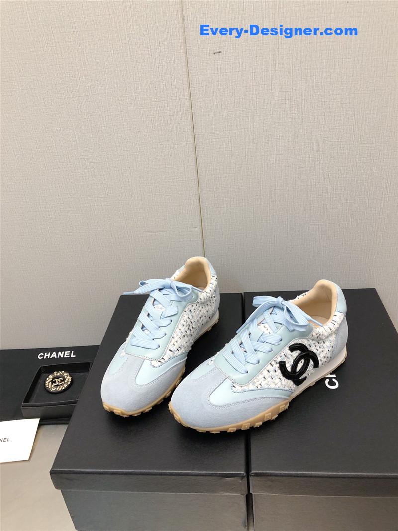 CC printed white shoes