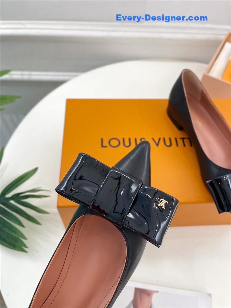 l0vis Vvtt0n lv bowknot pointed shoes