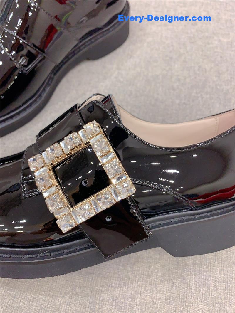 roger u1u1er new patent leather d1am0nd buckle loafers