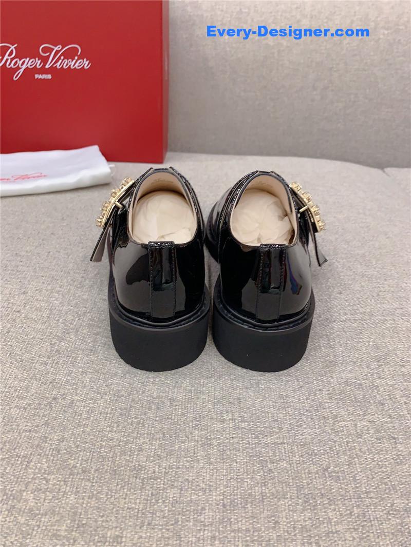 roger u1u1er new patent leather d1am0nd buckle loafers