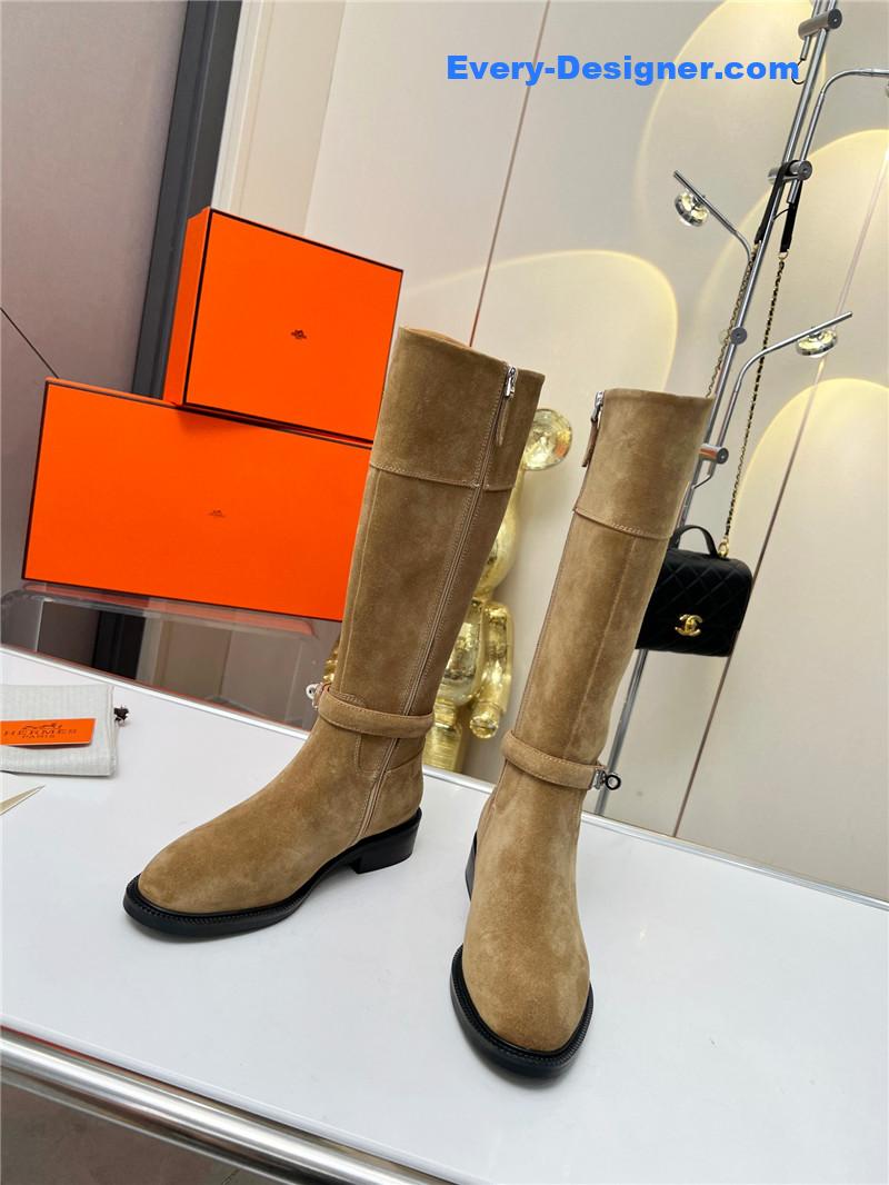 H**me5 new classic boots