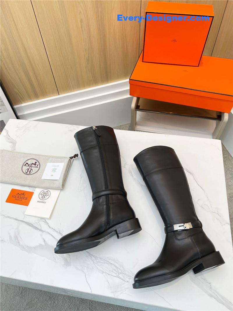 H**me5 new classic boots