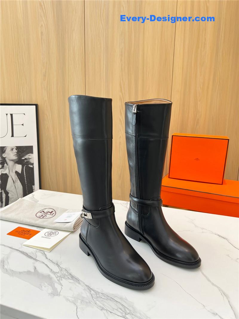 H**me5 new classic boots