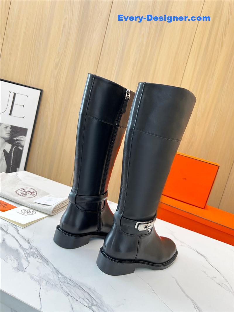 H**me5 new classic boots