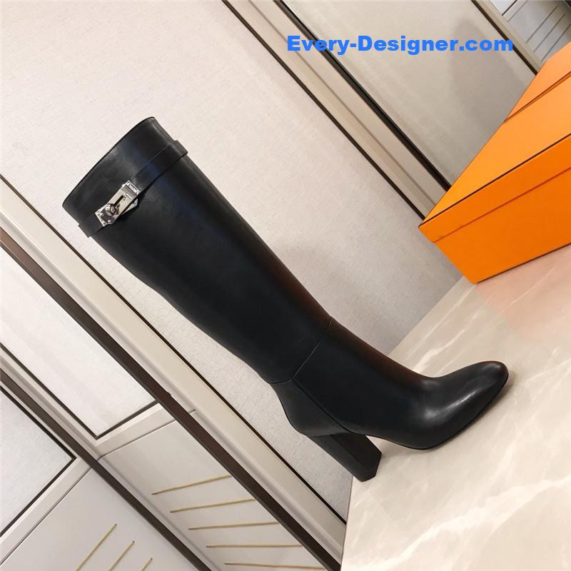 H**me5 new classic boots