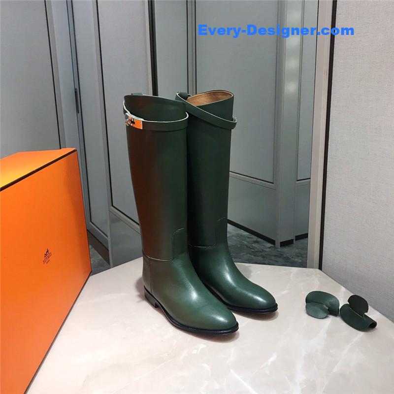 H**me5 new classic boots
