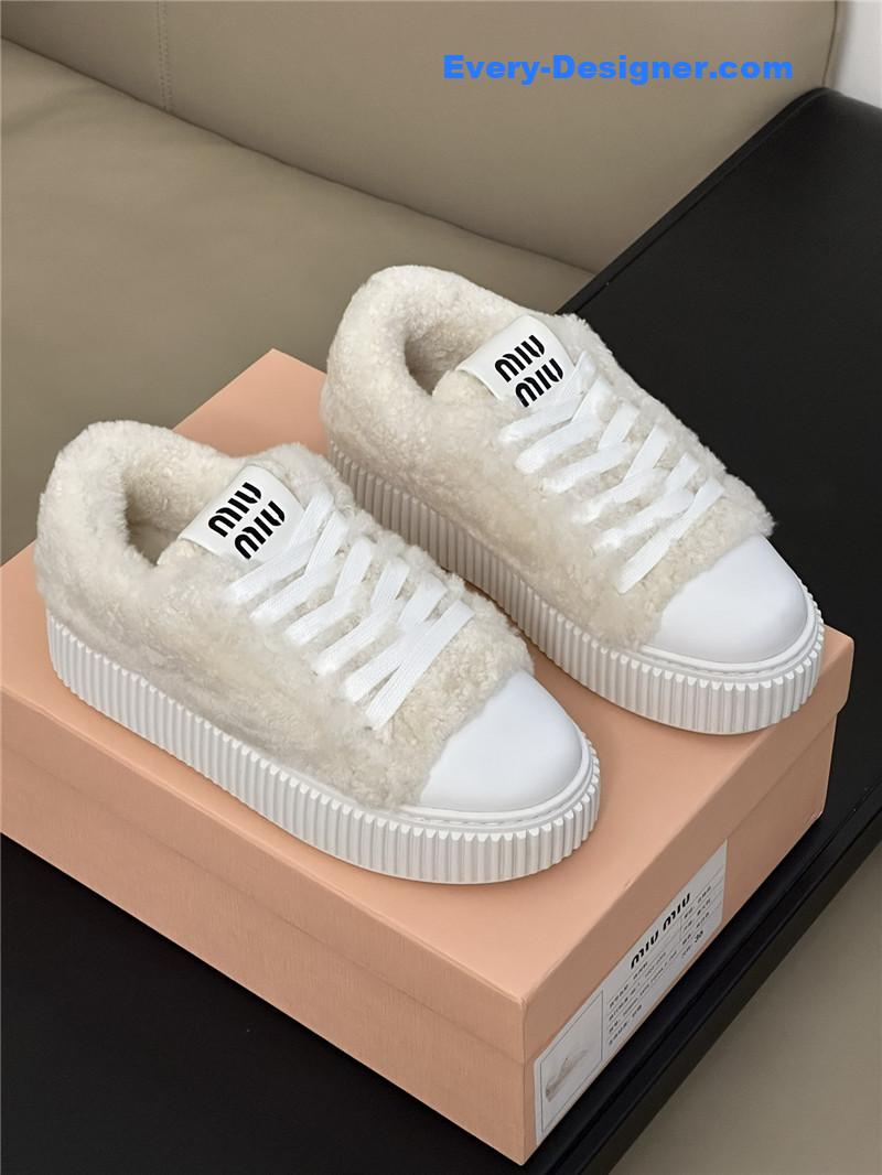 M1um1u autumn and winter lamb wool series sneakers