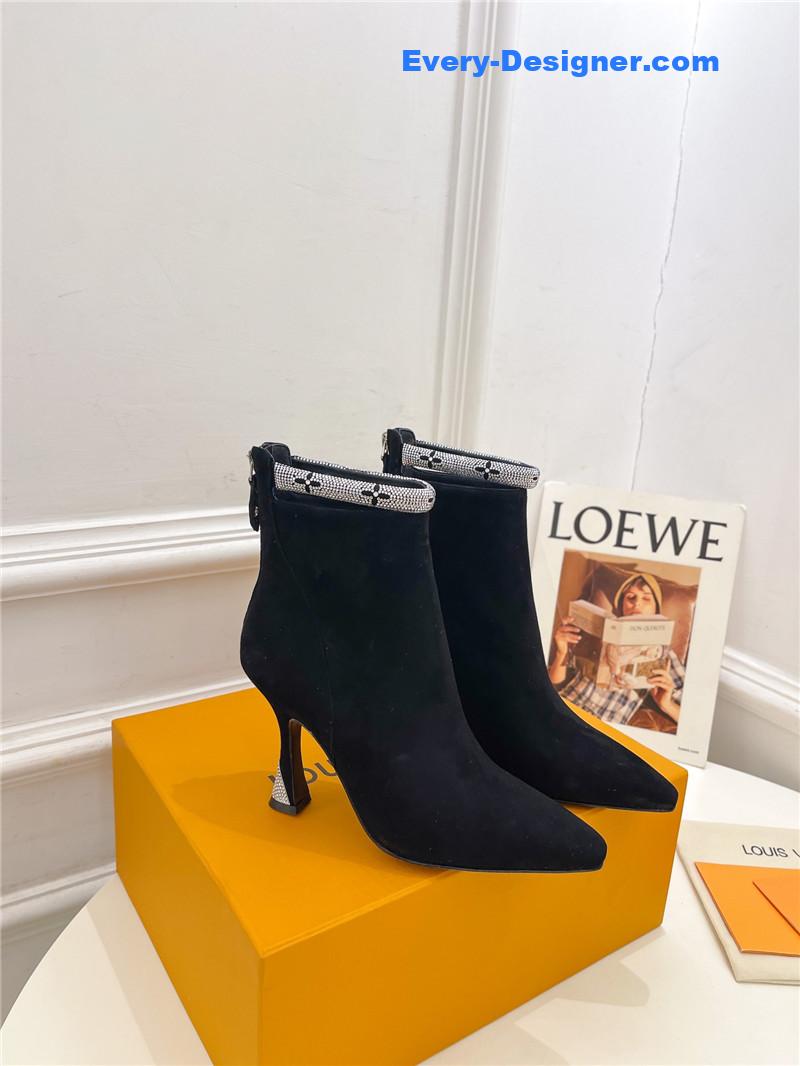 l0vis vvtt0n lv small square toe D1am0nd heel boots