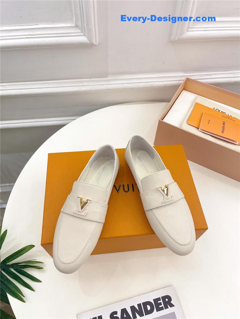 l0vis Vvtt0n lv new flat loafers