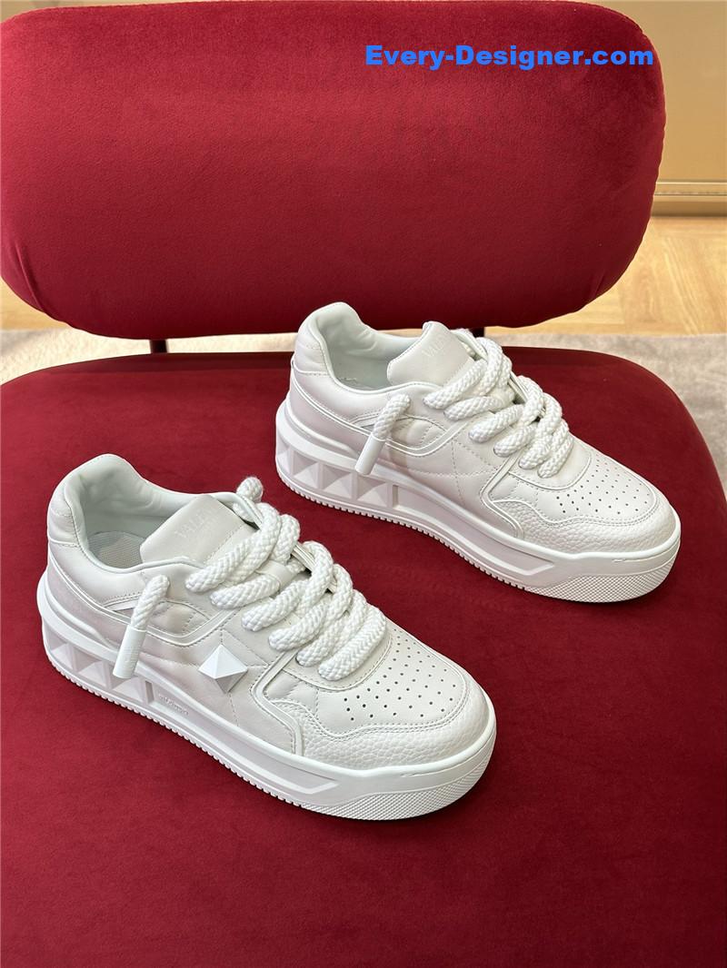 Va1e*ntin0 thick sole casual shoes