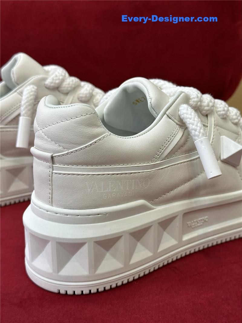 Va1e*ntin0 thick sole casual shoes