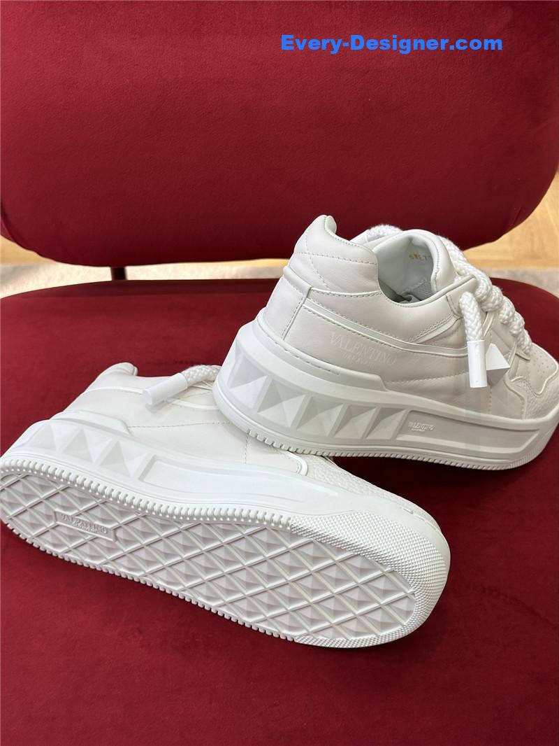 Va1e*ntin0 thick sole casual shoes