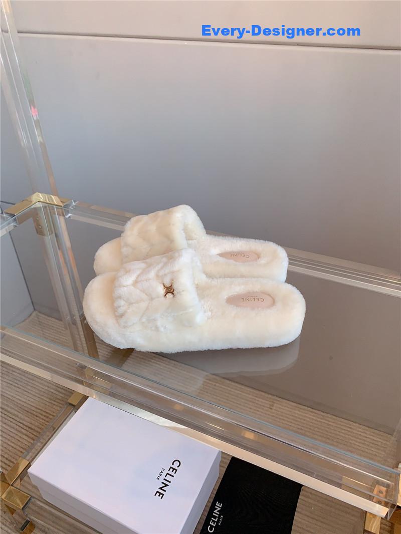 M1um1u new thick-soled furry slippers