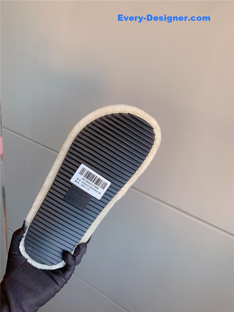 M1um1u new thick-soled furry slippers