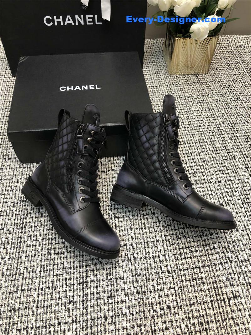 CC polished cowhide boots