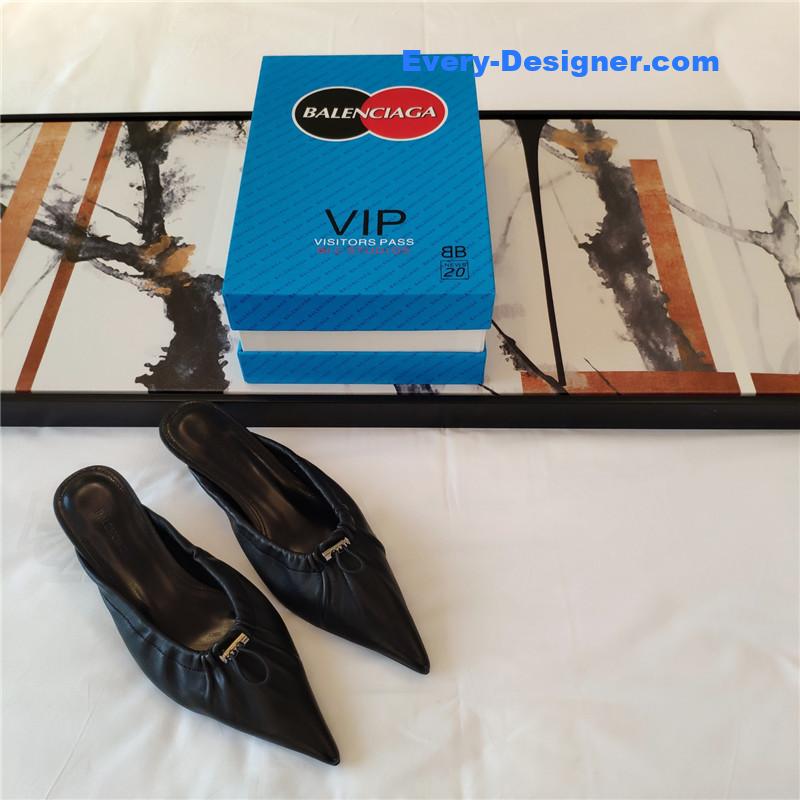 Ba1en*iaga’s new knife-heel kitten-heel elastic cuffed shoes