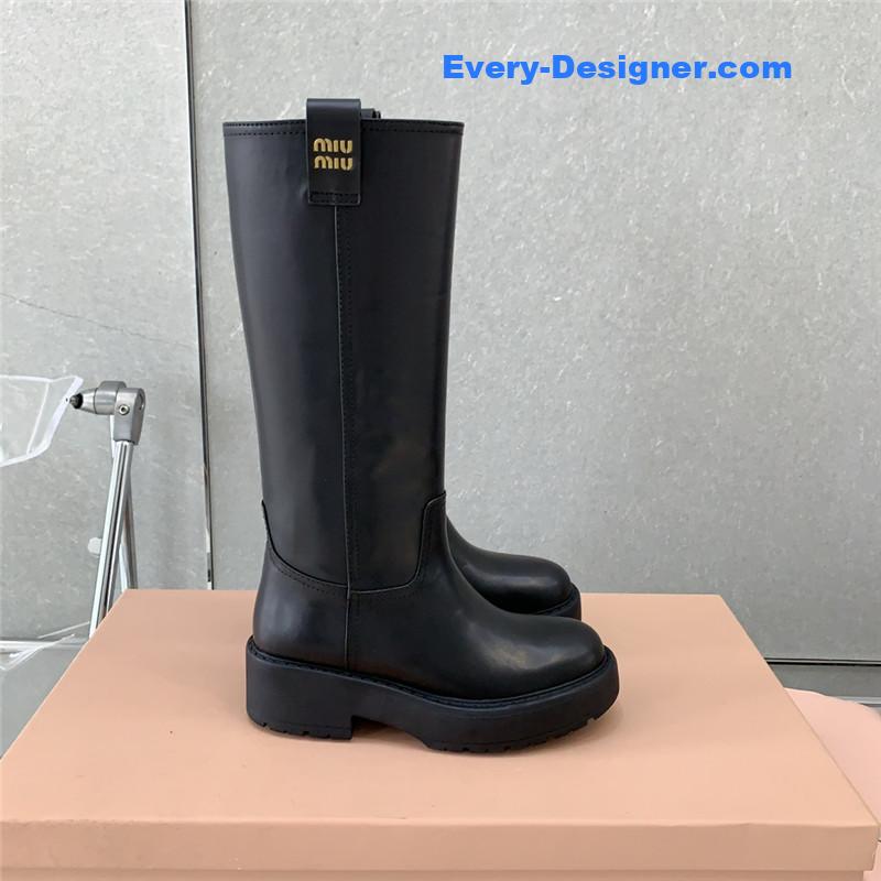M1um1u new knight boots
