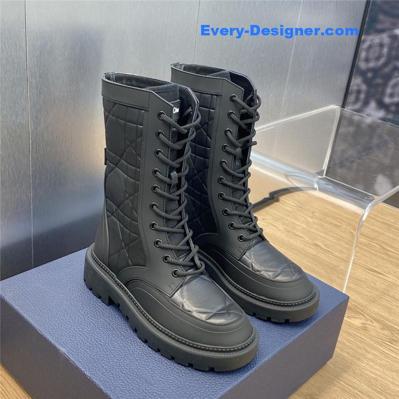 D10r women’s velcro motorcycle short boots
