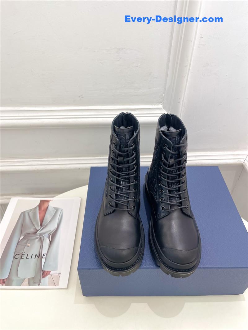 D10r new wool boots