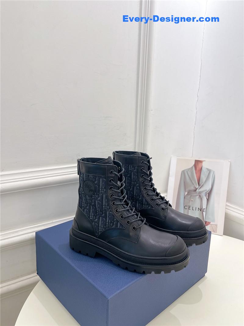 D10r new wool boots