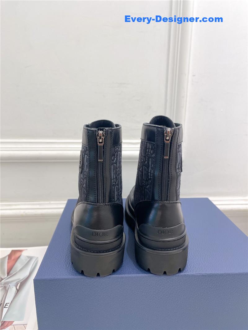 D10r new wool boots