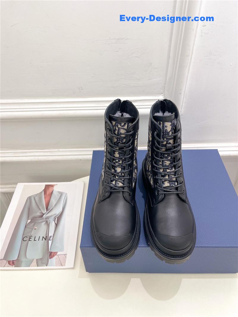 D10r new wool boots
