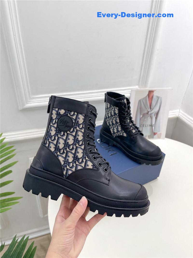 D10r new wool boots
