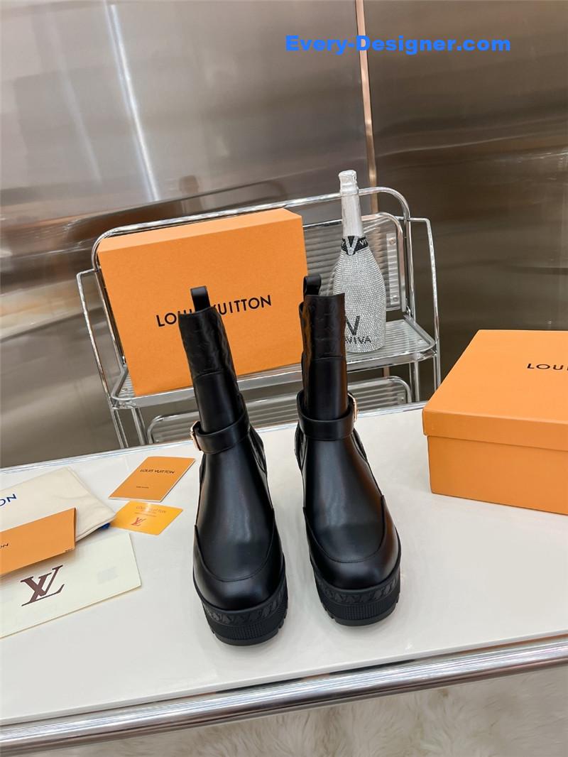 l0vis Vvtt0n lv new runway style women’s boots