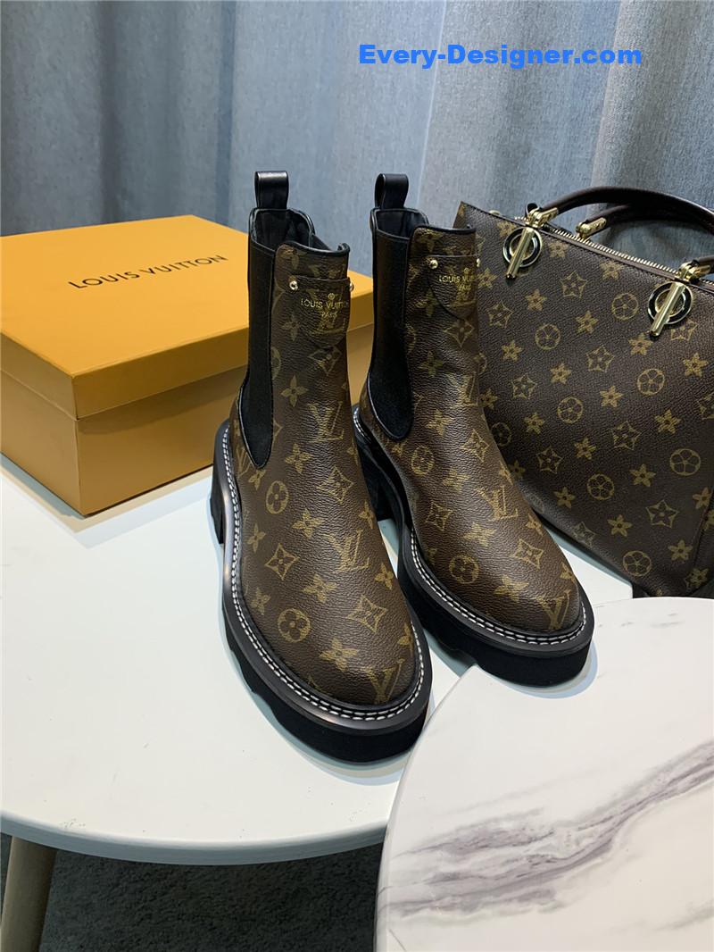 l0vis Vvtt0n lv chelsea boots