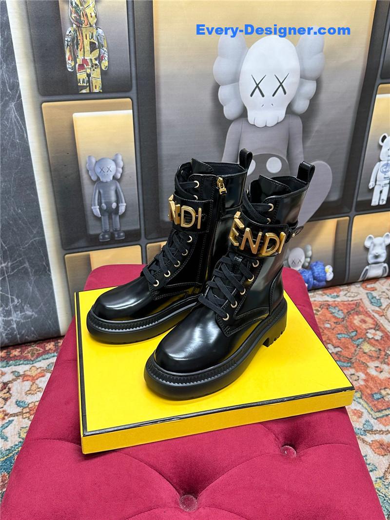 F**di new presbyopia lace-up martin boots