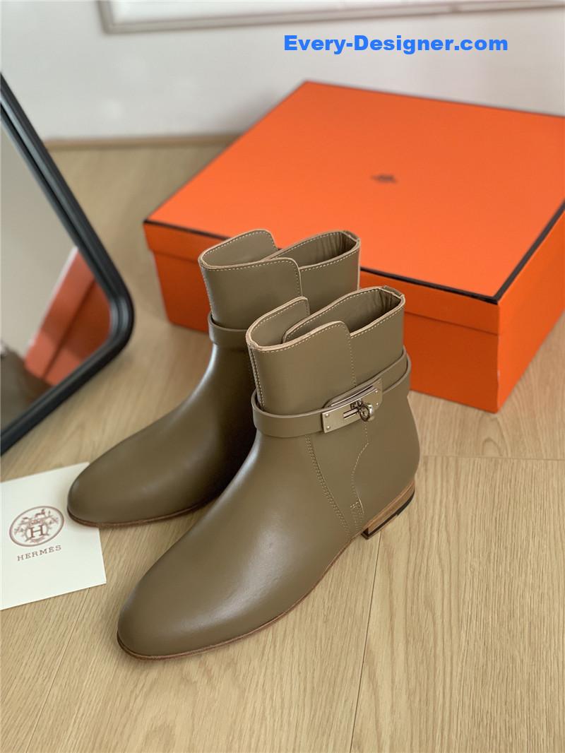 H**me5 classic kelly buckle boots