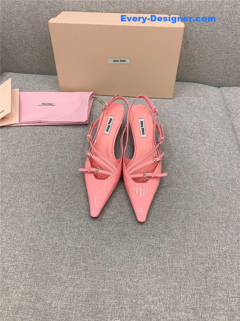 M1um1u catwalk style pointed toe kitten heels