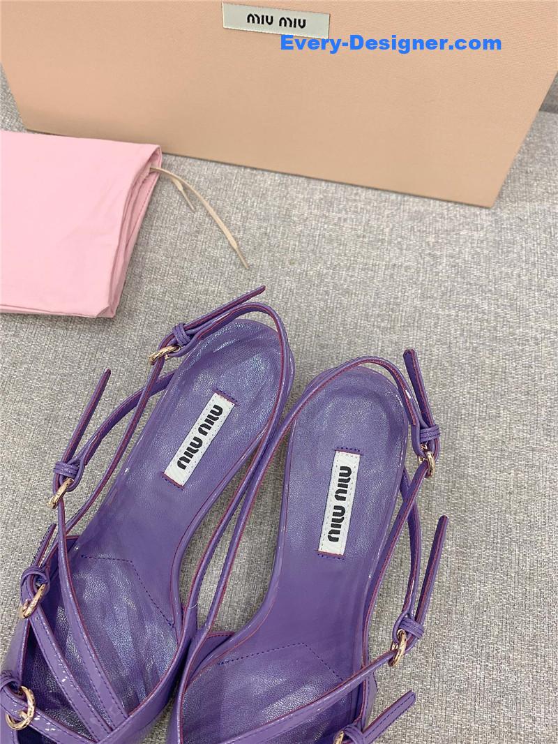 M1um1u catwalk style pointed toe kitten heels