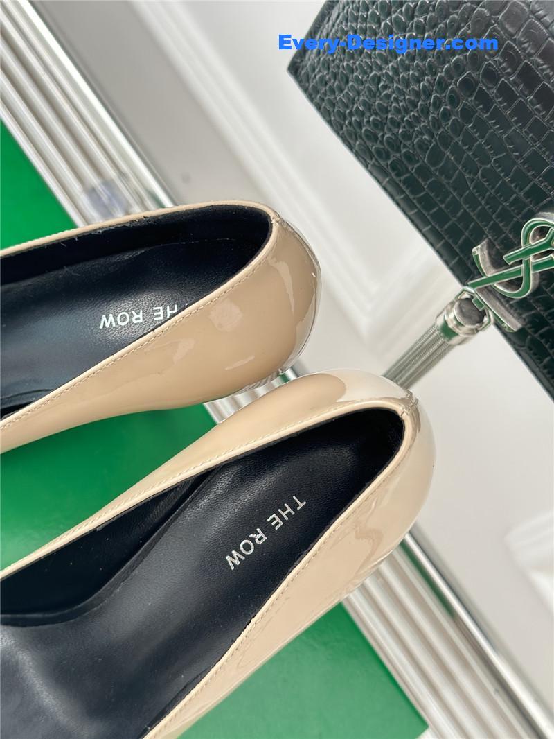 The R0w new stiletto pointed toe high heels