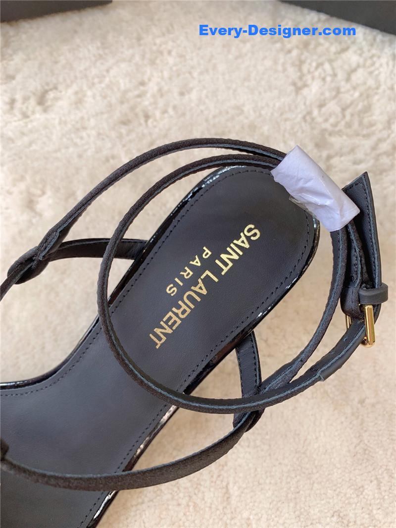 Y51 kitten heel sandals