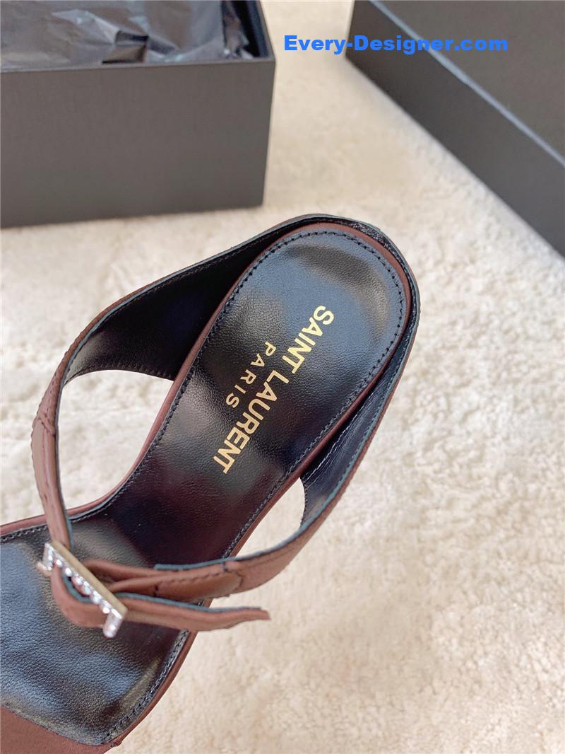 Y51 new sandals