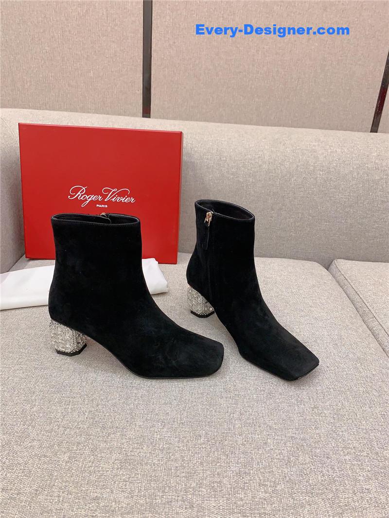 roger u1u1er crystal-embellished heel suede boots