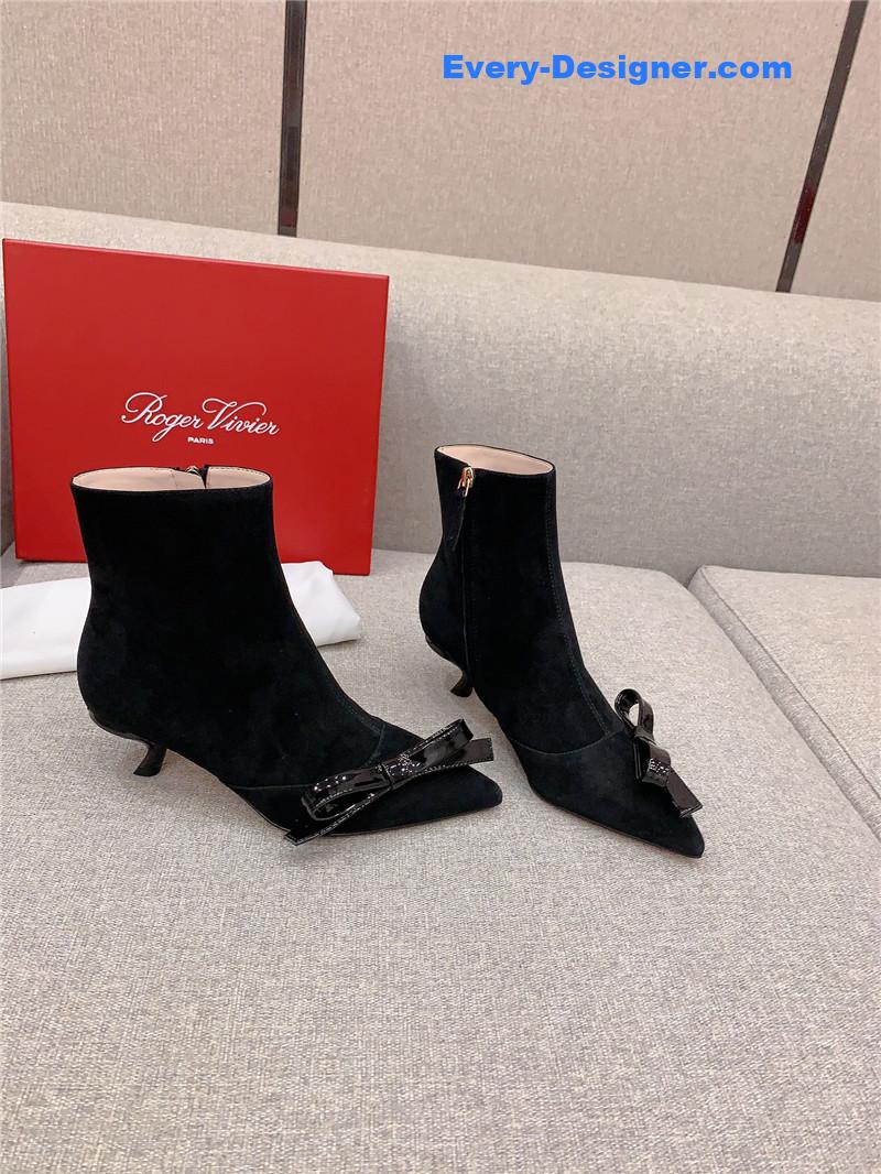 roger u1u1er virgule bow suede ankle boots