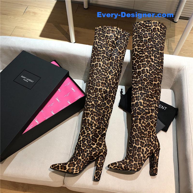 Y51 letter heel pointed toe high heel boots