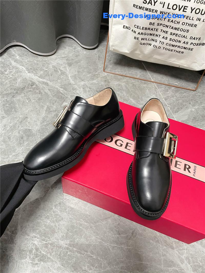 roger u1u1er new loafers