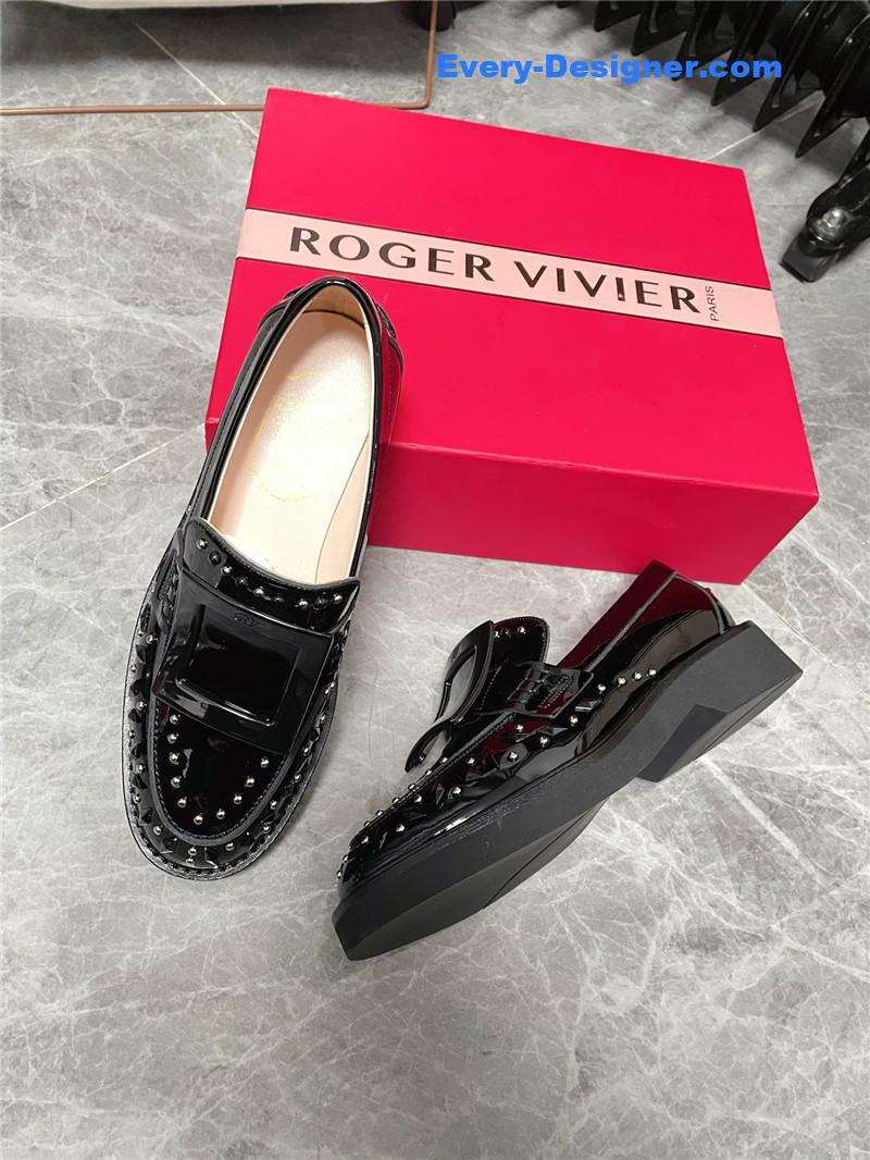 roger u1u1er new loafers