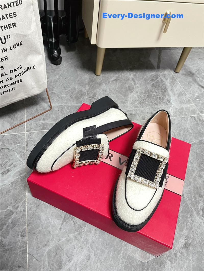 roger u1u1er new loafers