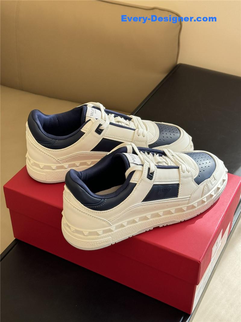 Va1e*ntin0 couple sneakers