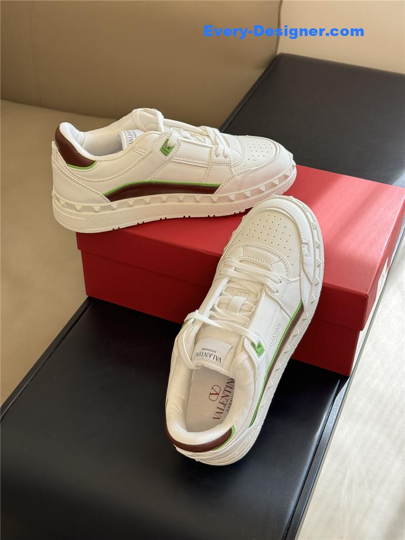 Va1e*ntin0 couple sneakers