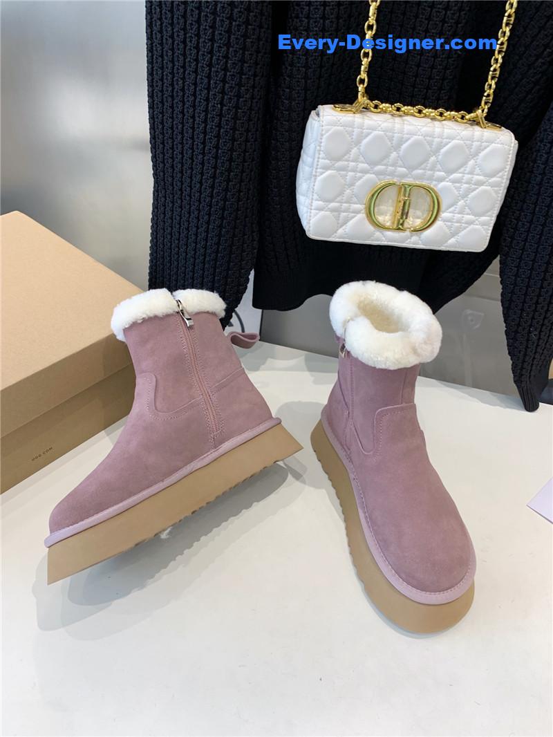 UGG Dipper Shearling Platform Boots Light Purple