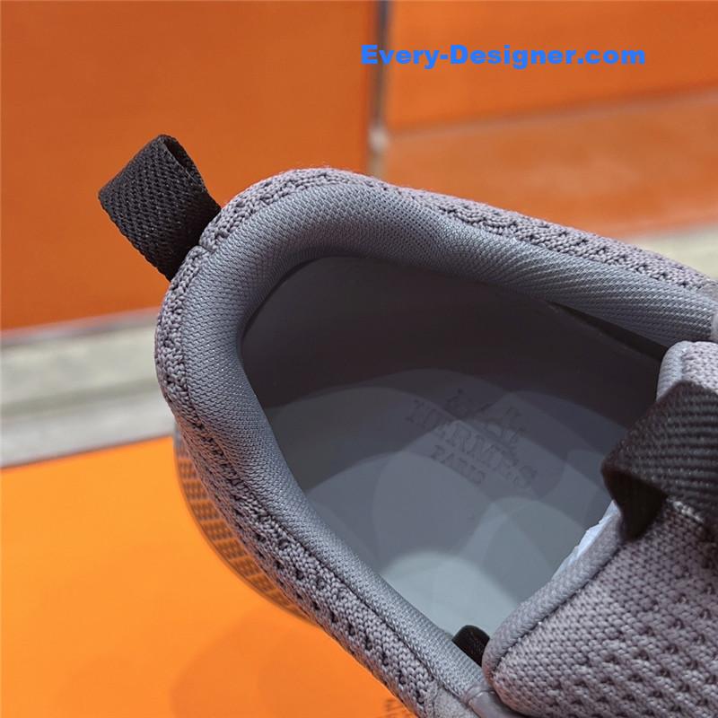 H**me5 new sneakers
