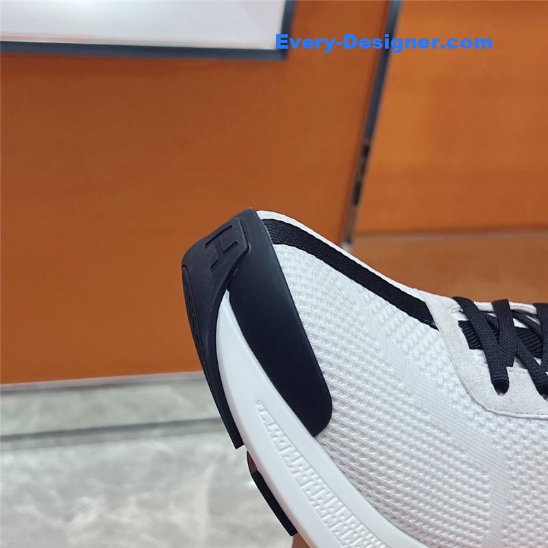 H**me5 new sneakers